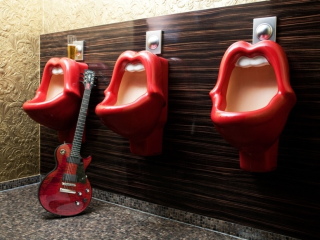 Men's Urinals