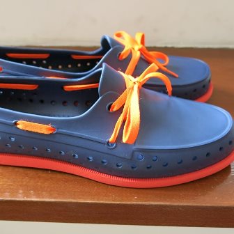 rainy season mens shoes