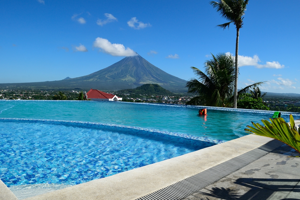 The Oriental Legazpi Hotel (1)