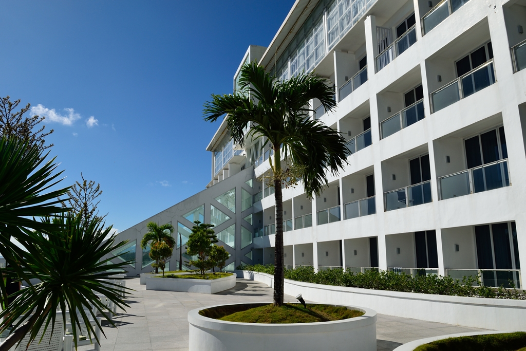 The Oriental Legazpi Hotel (2)