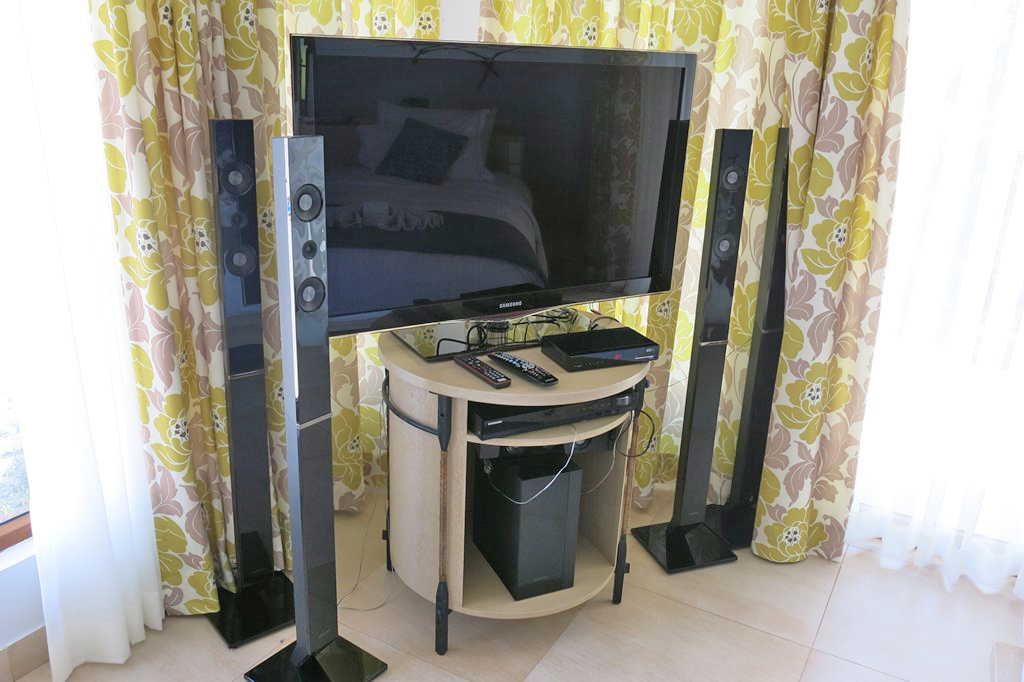 Misibis Bay Home Theater