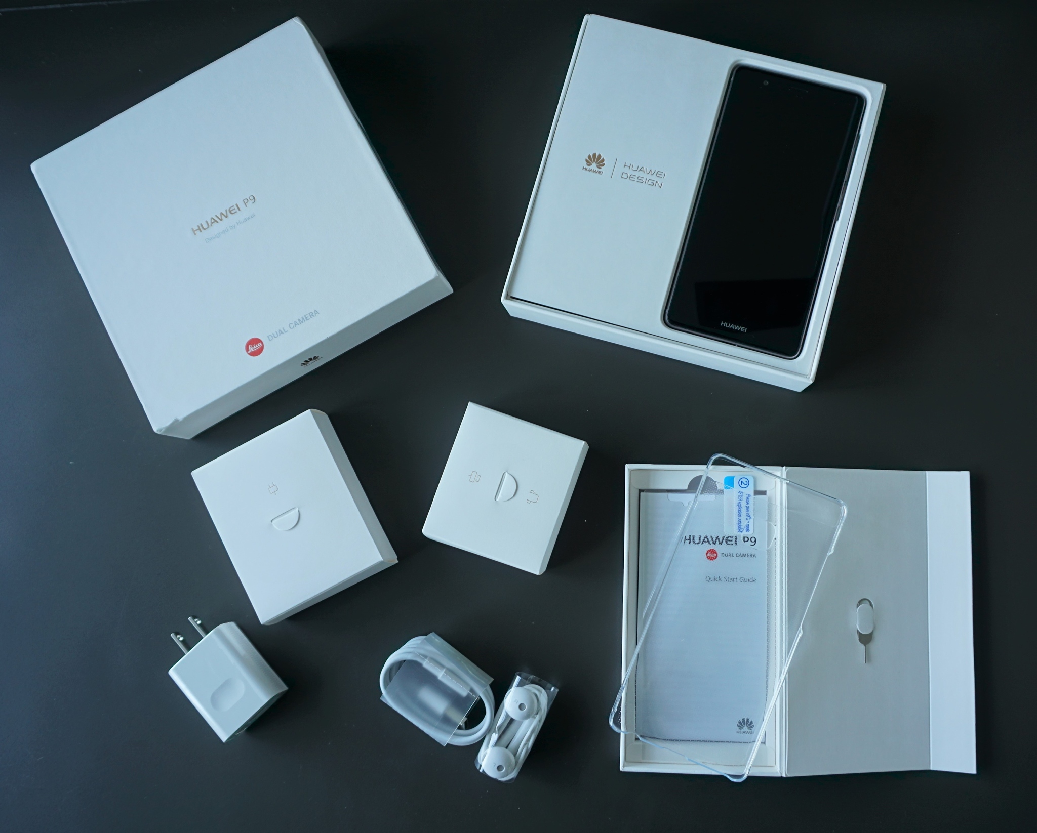 Huawei P9 Packaging comes with USB Type-C charger, earphones, backcover and screen protector