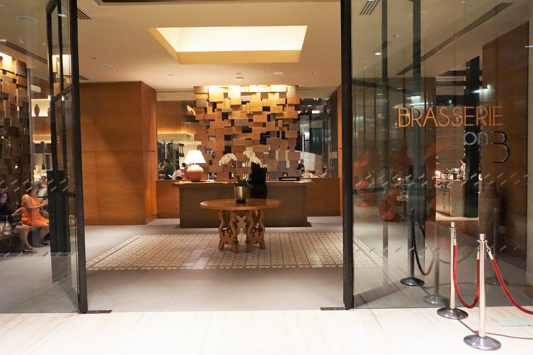 brasserie-on-3-at-conrad-manila