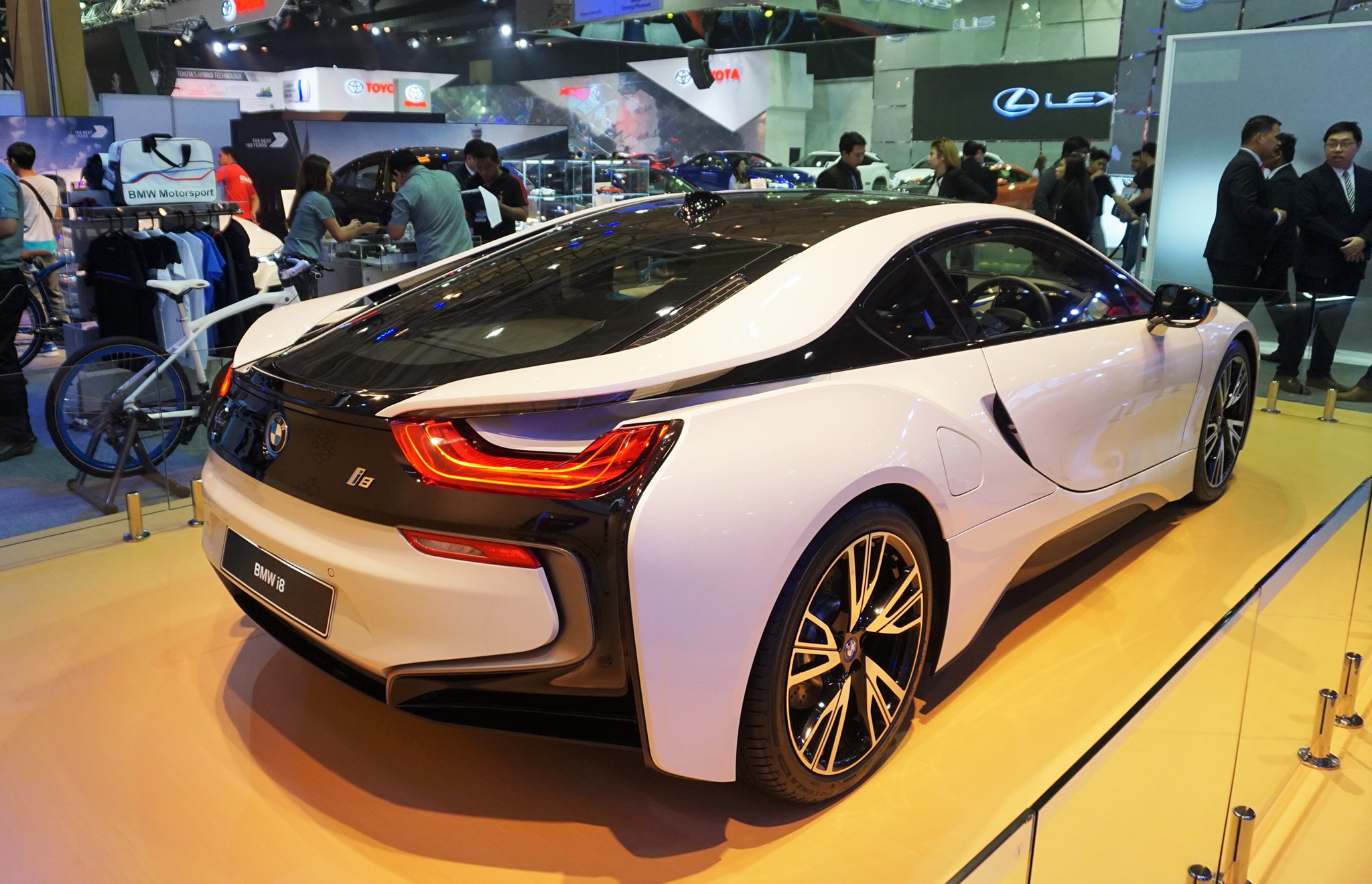 Bmw I8 At Philippine International Motor Show 1 Pinoy Guy Guide