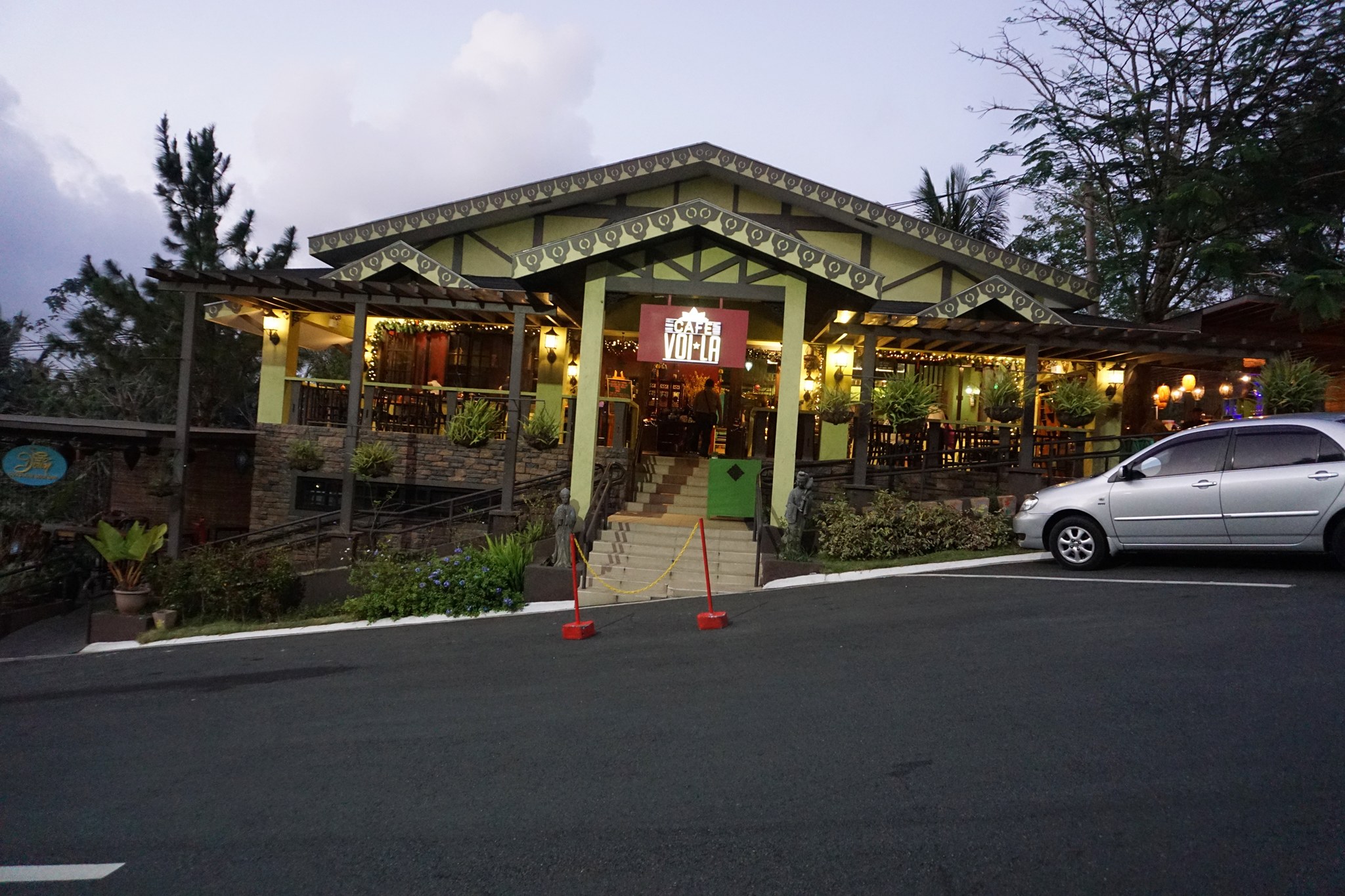 Cafe Voila at Crosswinds Tagaytay Pinoy Guy Guide